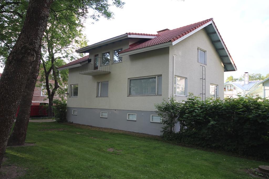 Majoitushuoneisto Tuomipuisto Apartment นานตาลี ภายนอก รูปภาพ